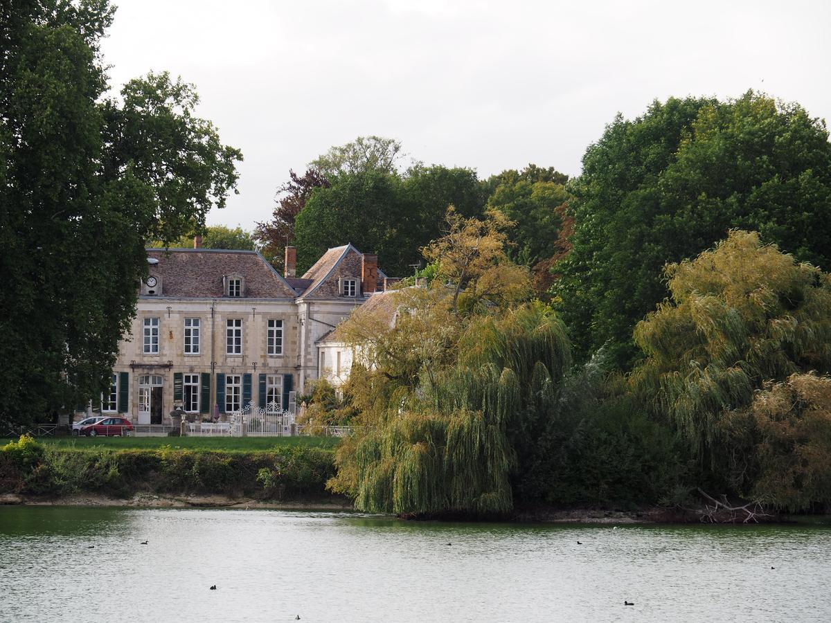 Chateau De Juvigny Exterior photo